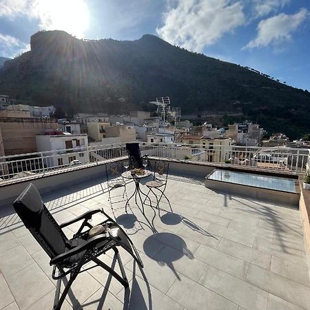 La Terrazza Sul Golfo Apartment Кастеламаре дел Голфо Екстериор снимка
