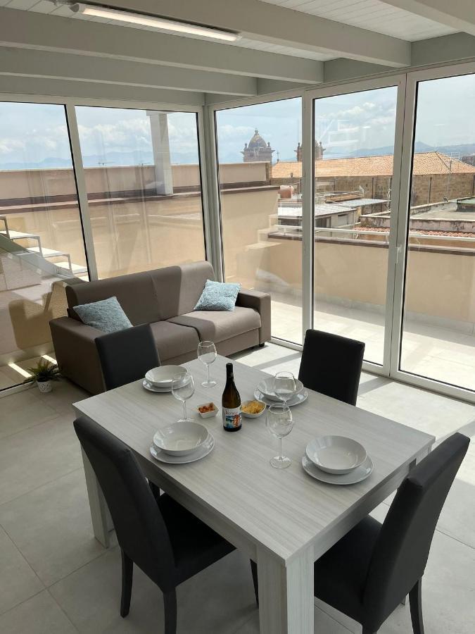 La Terrazza Sul Golfo Apartment Кастеламаре дел Голфо Екстериор снимка