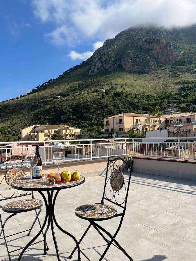 La Terrazza Sul Golfo Apartment Кастеламаре дел Голфо Екстериор снимка