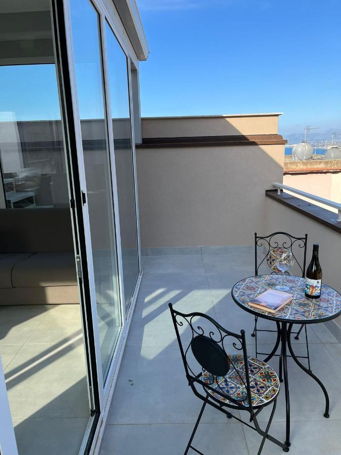 La Terrazza Sul Golfo Apartment Кастеламаре дел Голфо Екстериор снимка
